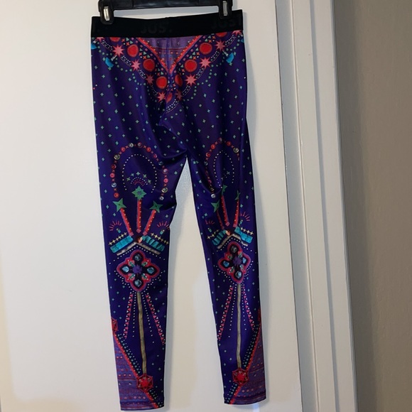 Nike Work out tights Dry-Fit size SMALL (worn once) Burning Man Vibes - Picture 6 of 16